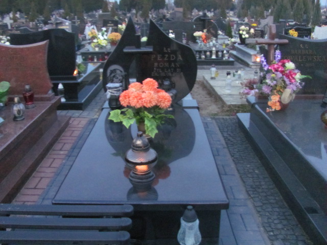 Grób Roman Pezda